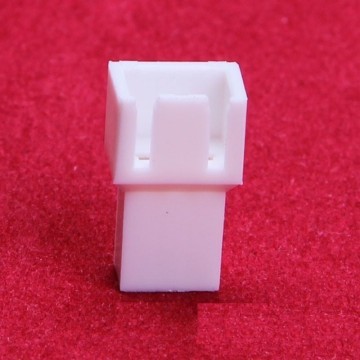 3-Pin Computer Fan Male Connector (White) with Pins